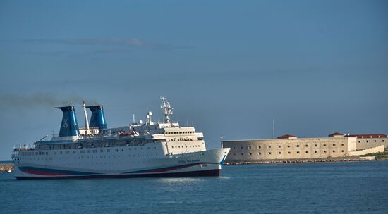 Grand Duke Wladimir cruise liner arrives to Sevastopol