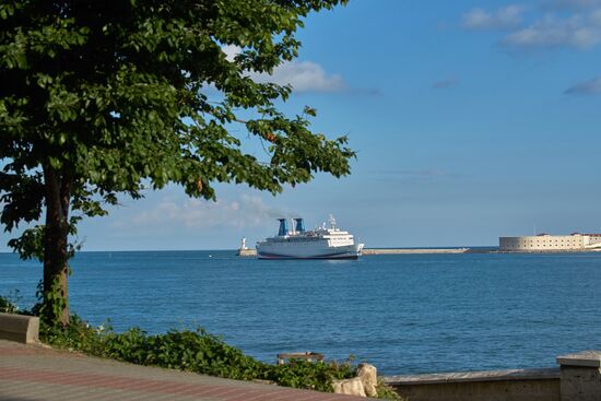 Grand Duke Wladimir cruise liner arrives to Sevastopol