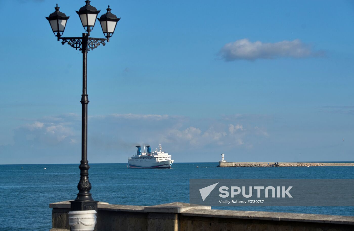Grand Duke Wladimir cruise liner arrives to Sevastopol
