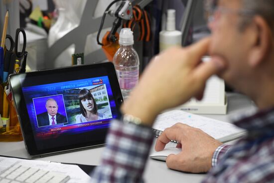 Live broadcast of Direct Line with Vladimir Putin