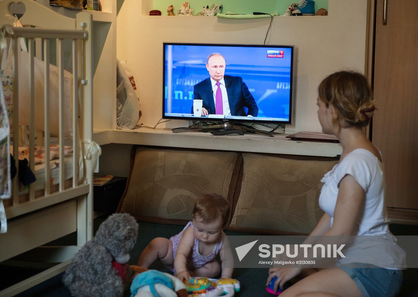 Live broadcast of Direct Line with Vladimir Putin