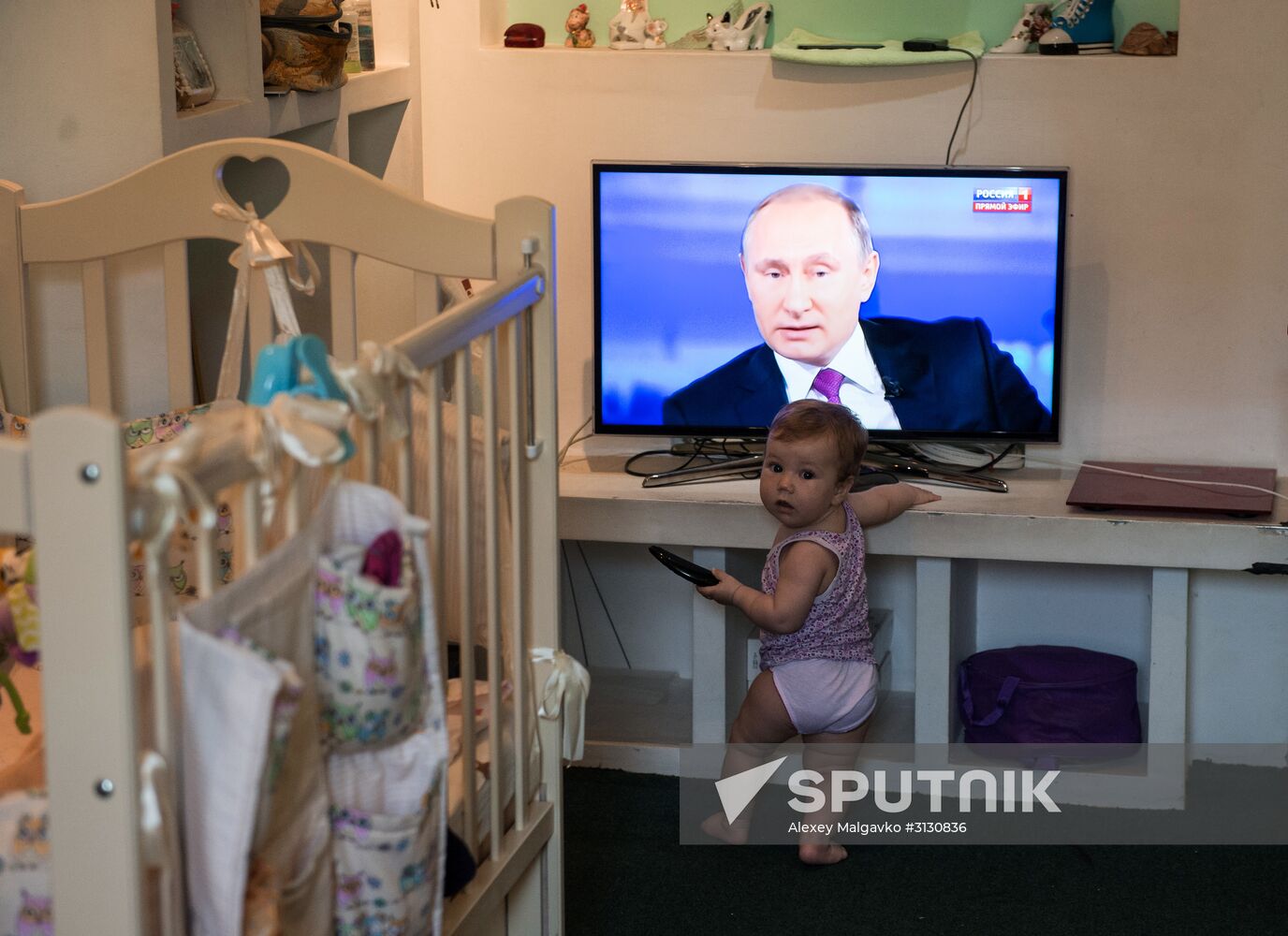 Live broadcast of Direct Line with Vladimir Putin