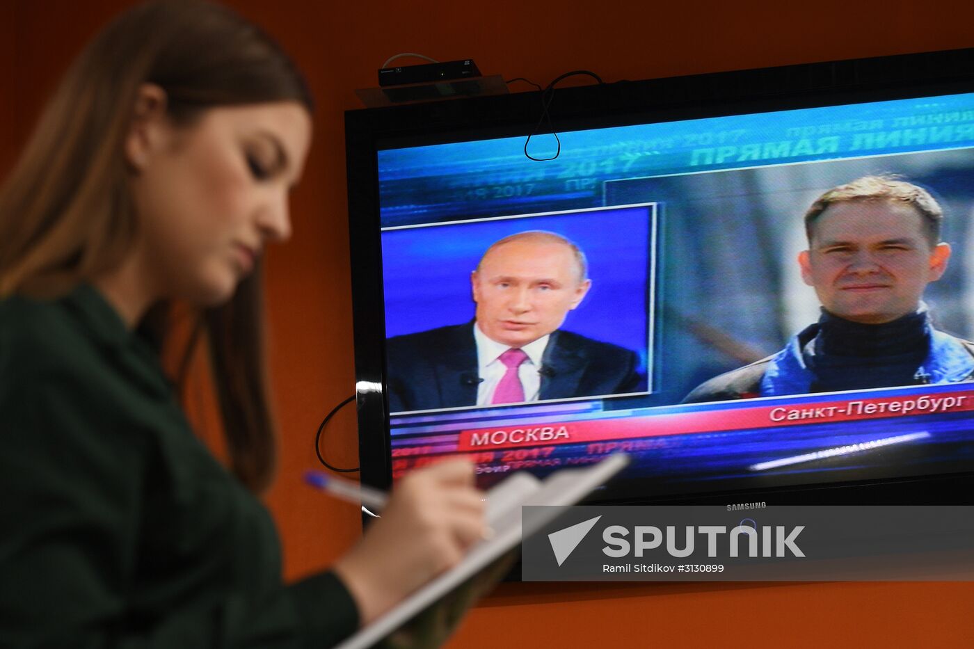 Live broadcast of Direct Line with Vladimir Putin