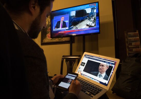 Live broadcast of Direct Line with Vladimir Putin