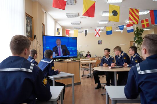 Live broadcast of Direct Line with Vladimir Putin