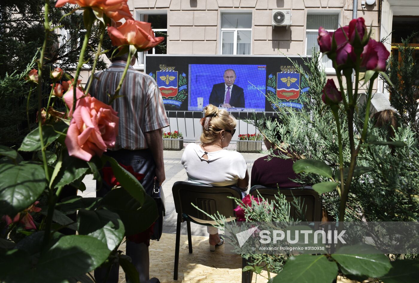 Live broadcast of Direct Line with Vladimir Putin