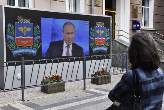Live broadcast of Direct Line with Vladimir Putin