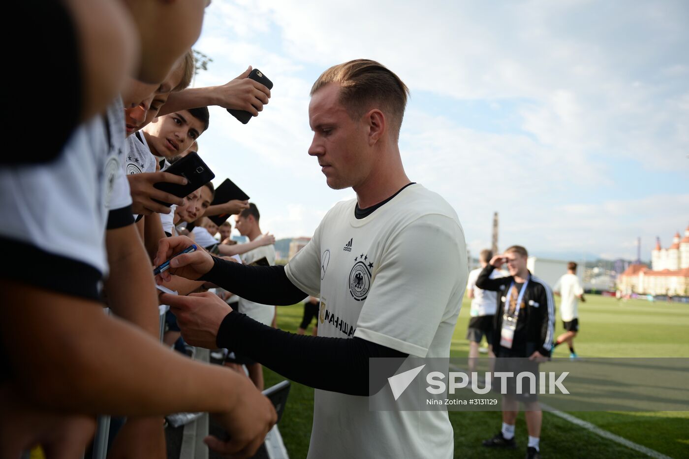 2017 FIFA Confederations Cup. Germany's team holds training session