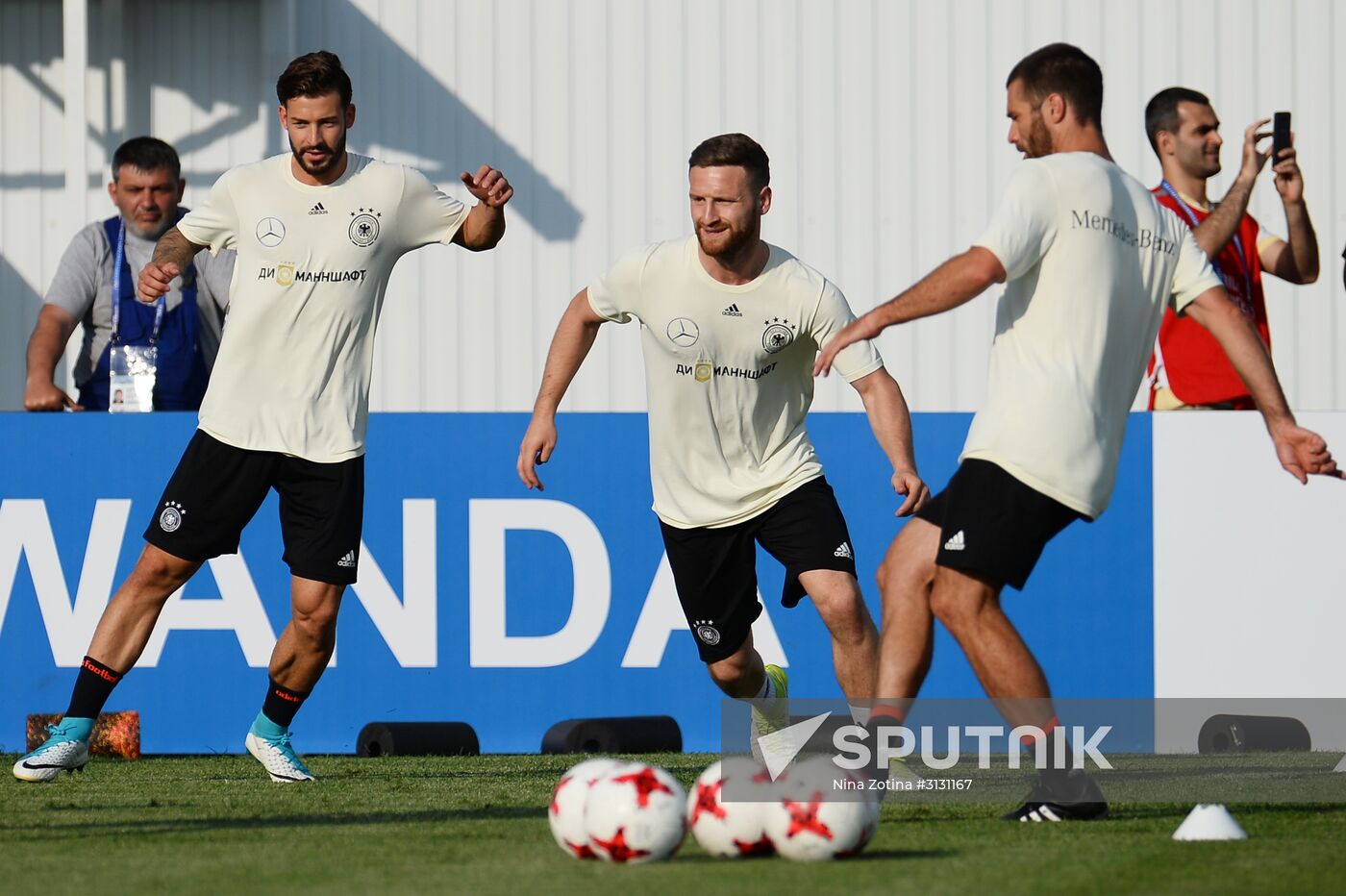 2017 FIFA Confederations Cup. Germany's team holds training session