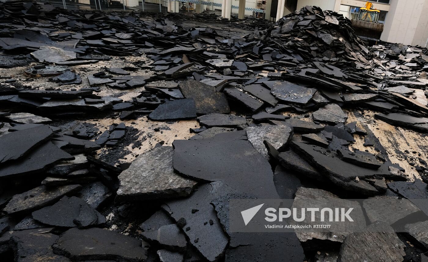 Replacing asphalt surfaces in Moscow