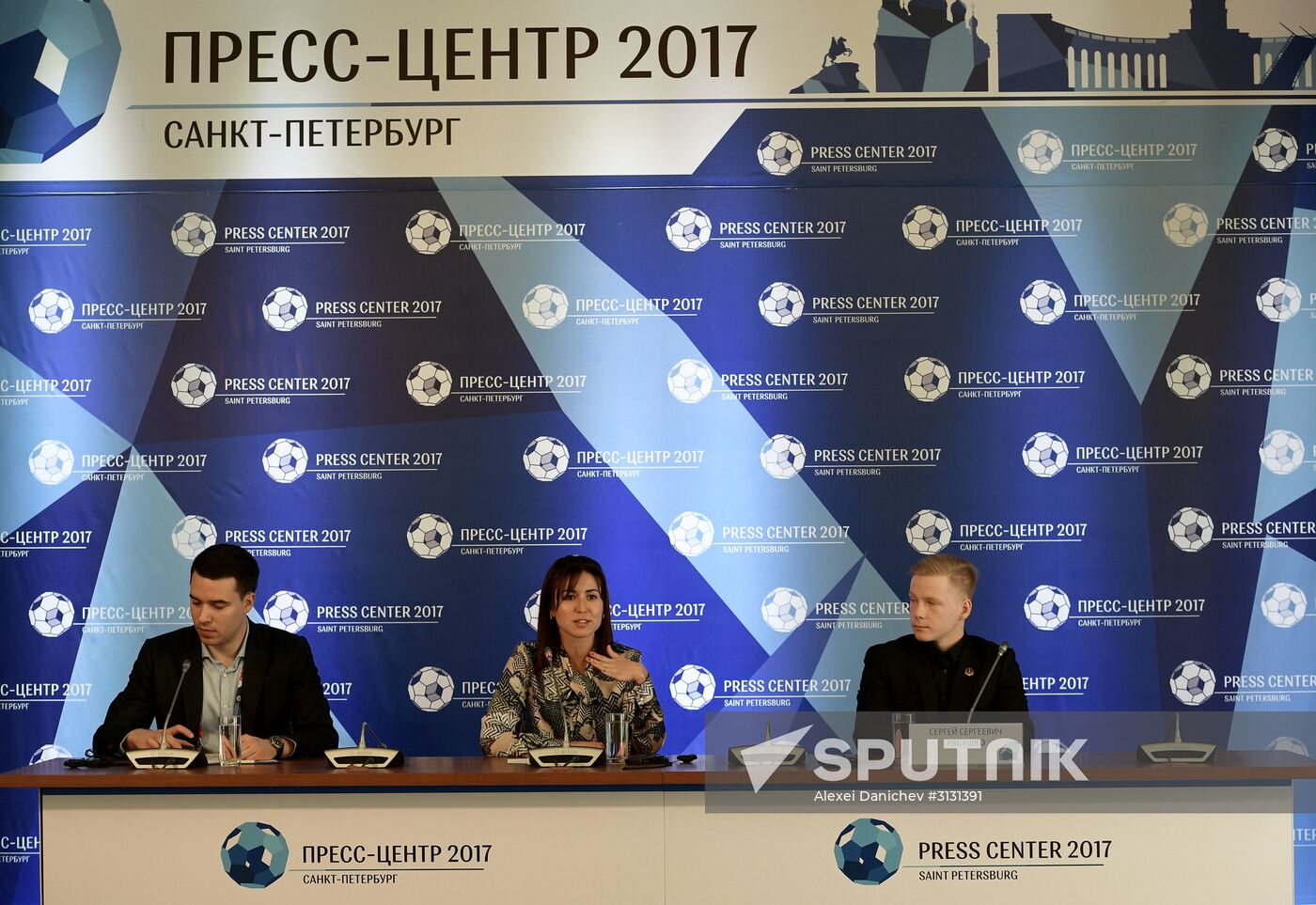 Events at press centers for non-accredited media at Confederations Cup 2017