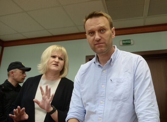 Moscow City Court considers complaint over Alexei Navalny's arrest