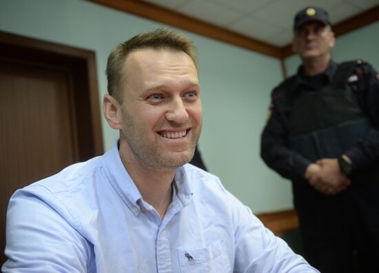 Moscow City Court considers complaint over Alexei Navalny's arrest