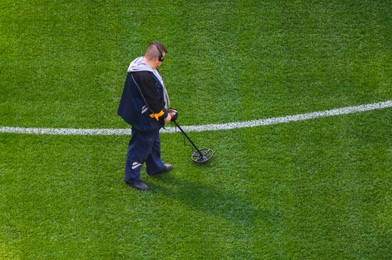 New Zeland team tries St. Petersburg Arena pitch