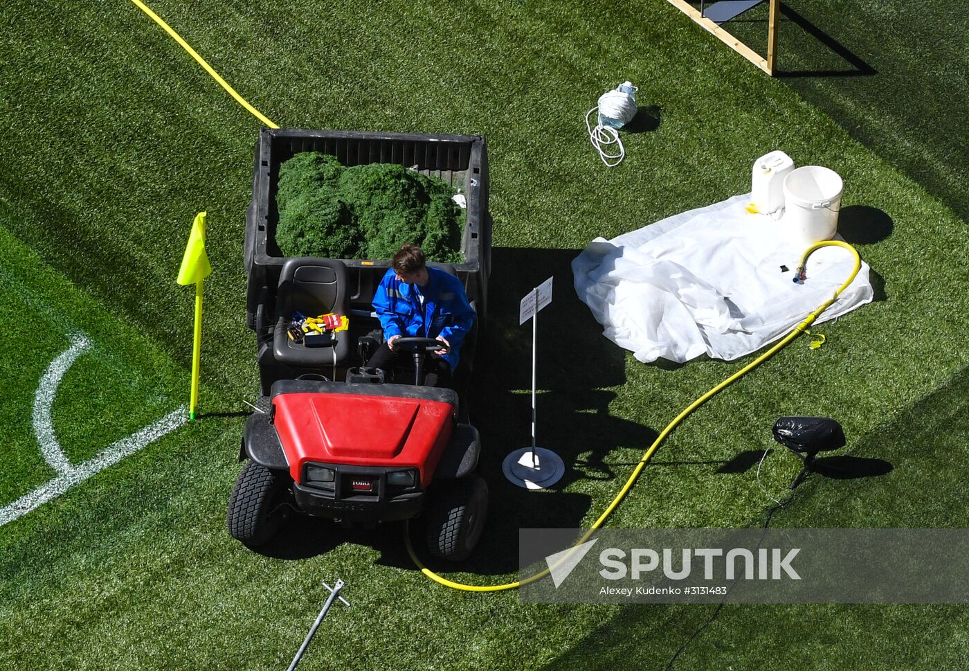 New Zeland team tries St. Petersburg Arena pitch