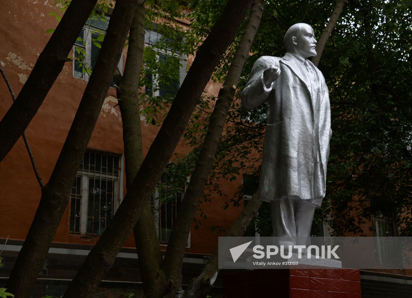 Lenin monument unveiled in Vladivostok