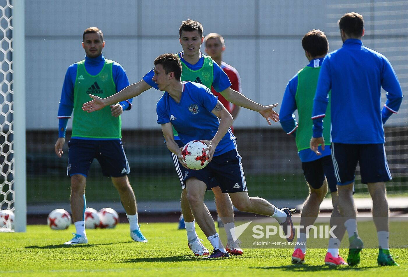 Football. 2017 FIFA Confederations Cup. Training session of Russia’s national team