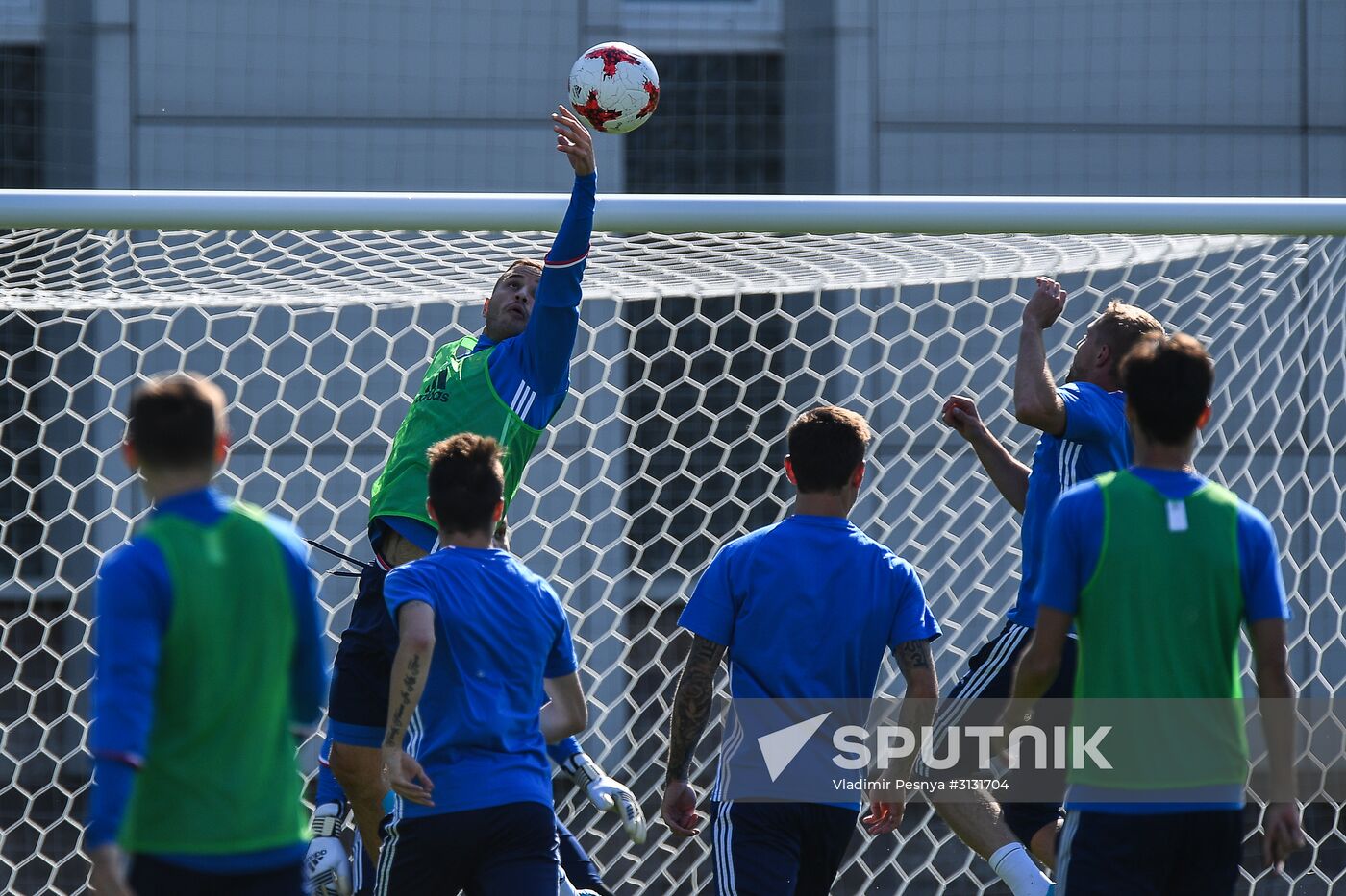 2017 FIFA Confederations Cup. Russia's national team holds training session