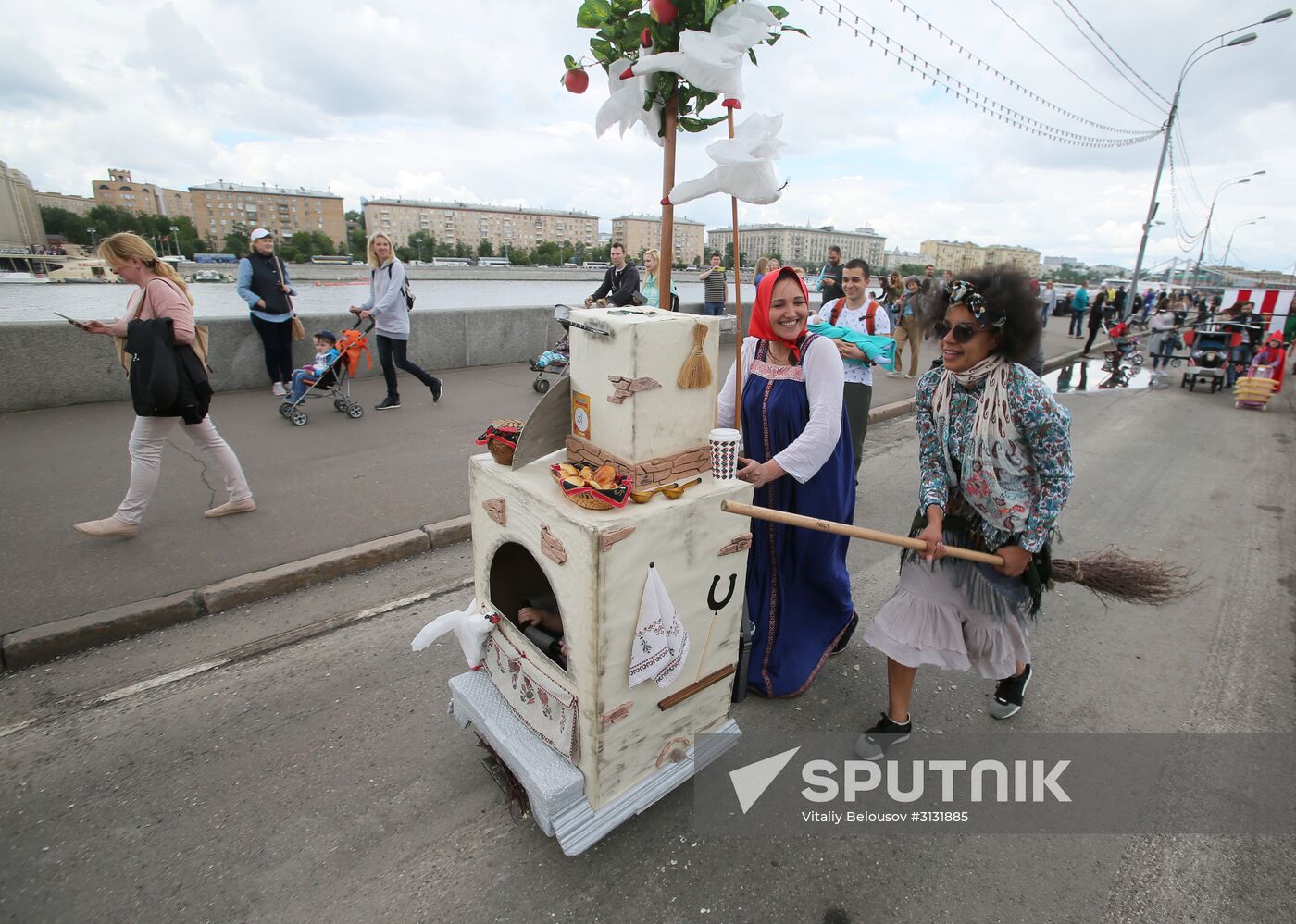 Stroller parade in Russian cities