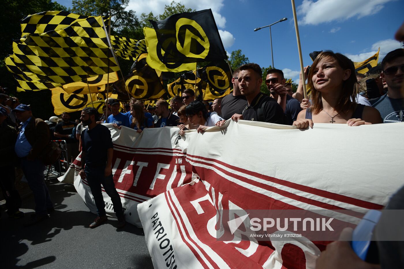 Rally against migrants in Berlin