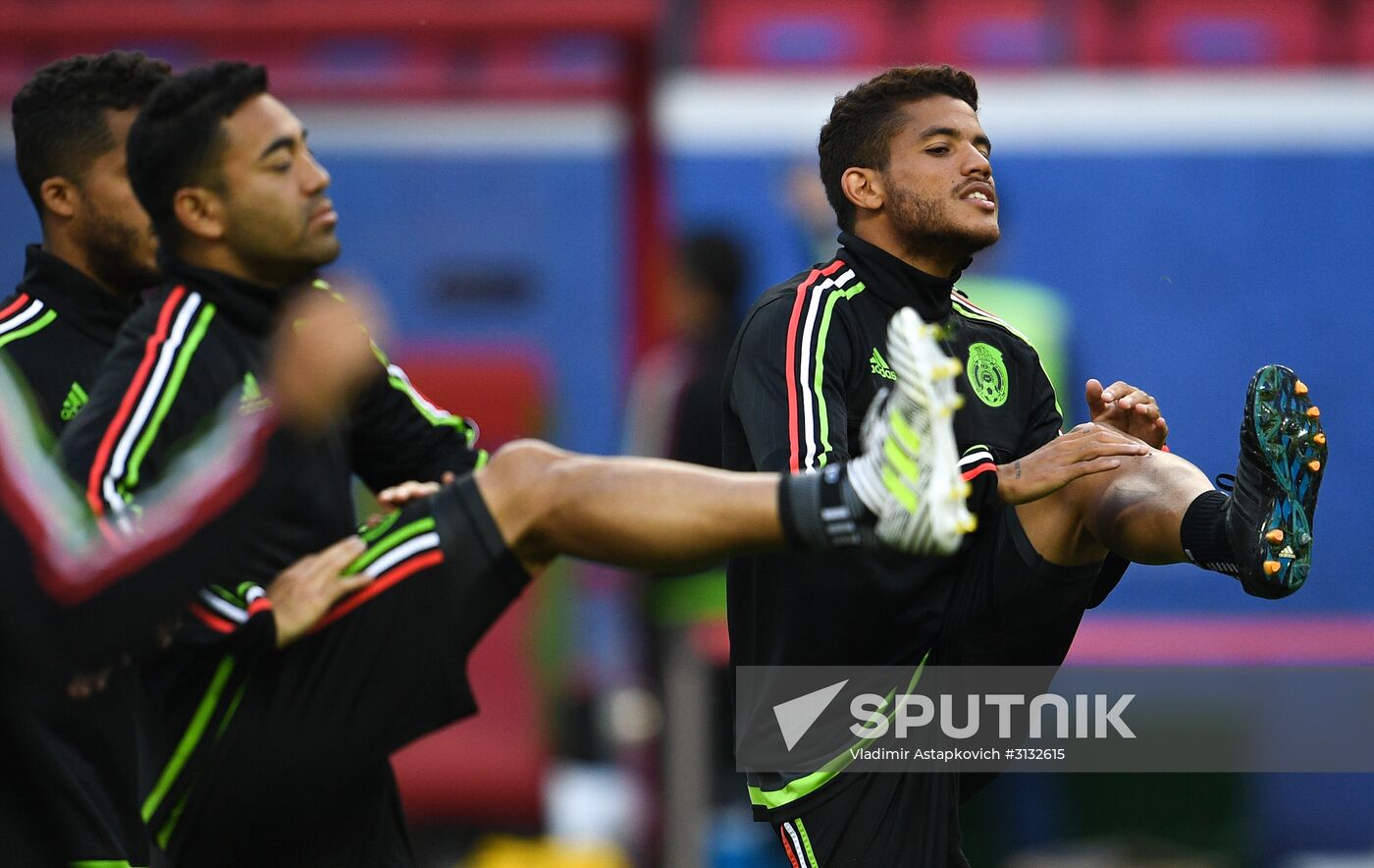 Football. 2017 FIFA Confederations Cup. Training session of Mexico’s national team
