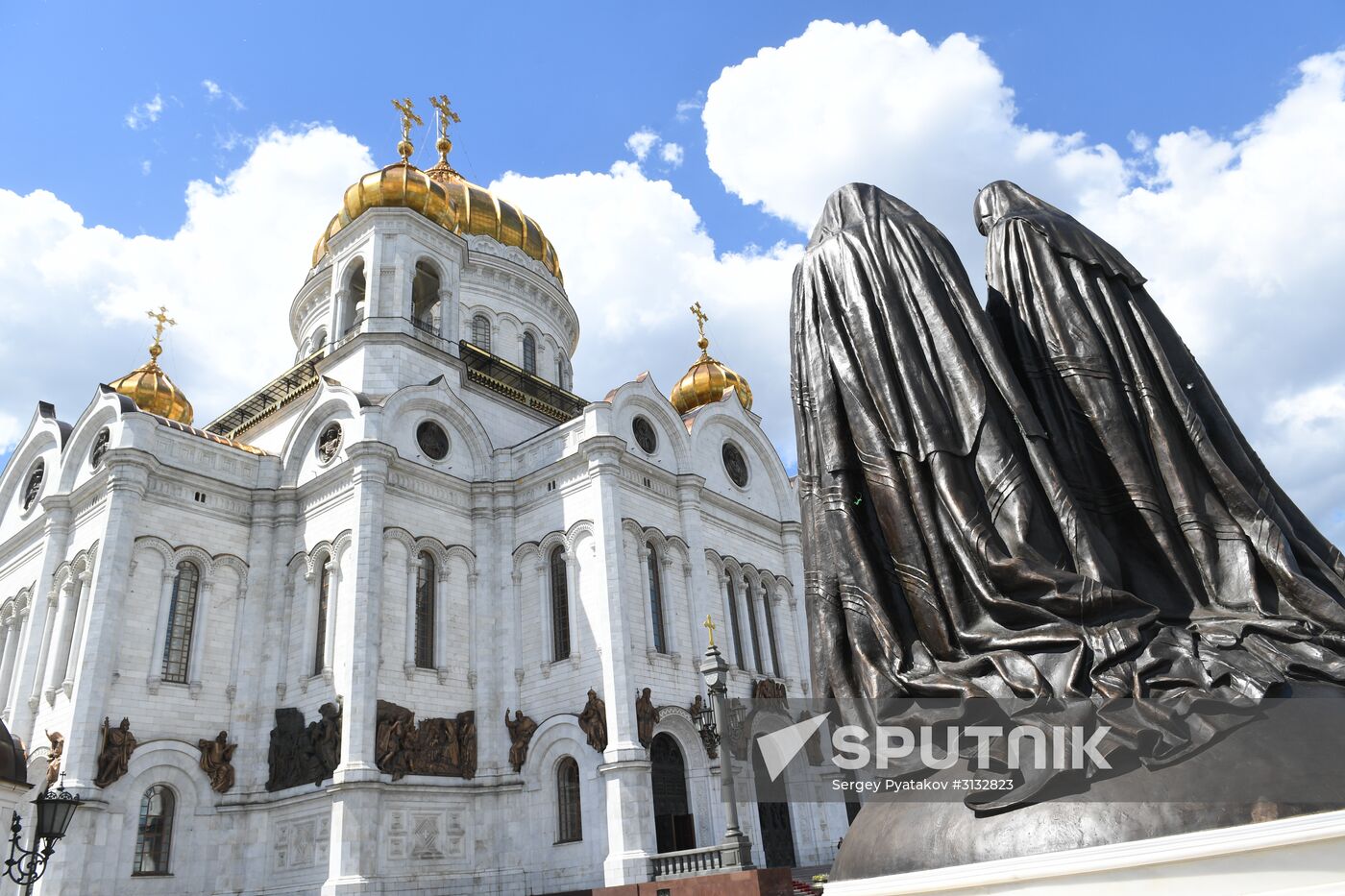Consecration of Reunification monument near Christ the Savior Cathedral in Moscow