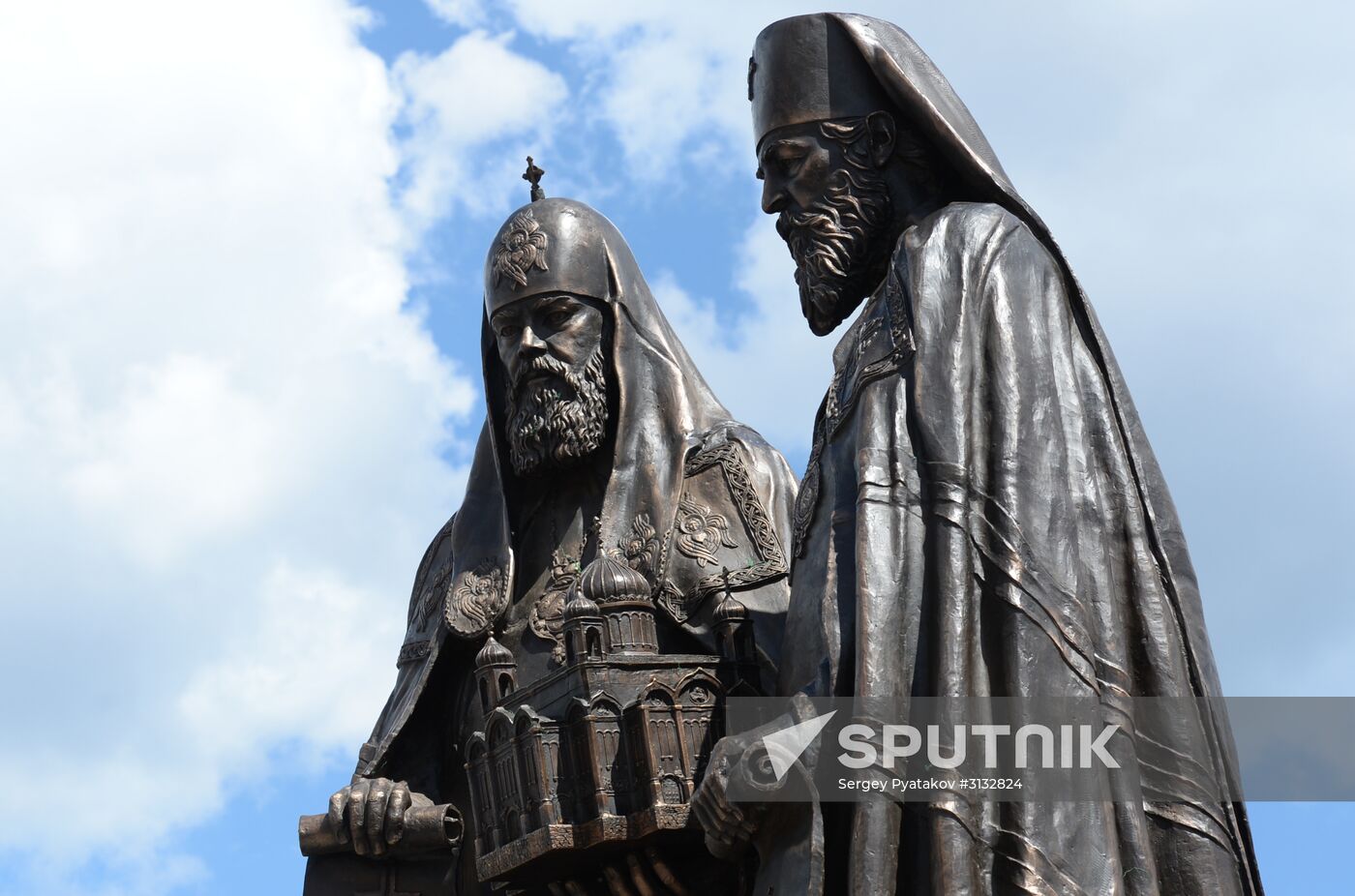Consecration of Reunification monument near Christ the Savior Cathedral in Moscow