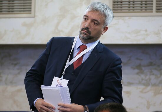 Public Chamber of the 6th convocation holds its first plenary meeting
