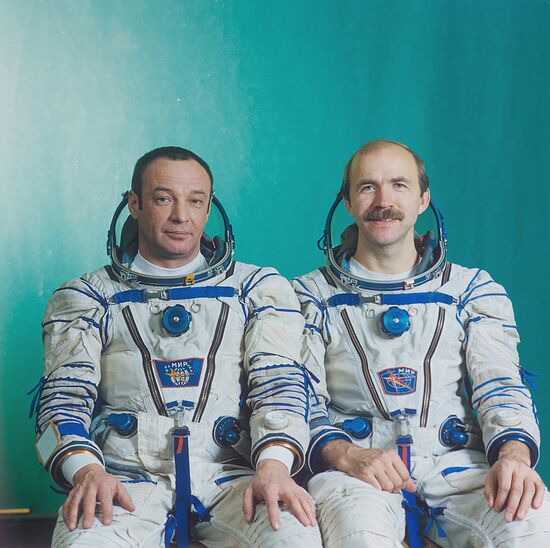 Soyuz TM-16 crew Gennady Manakov and Alexander Poleshchyuk