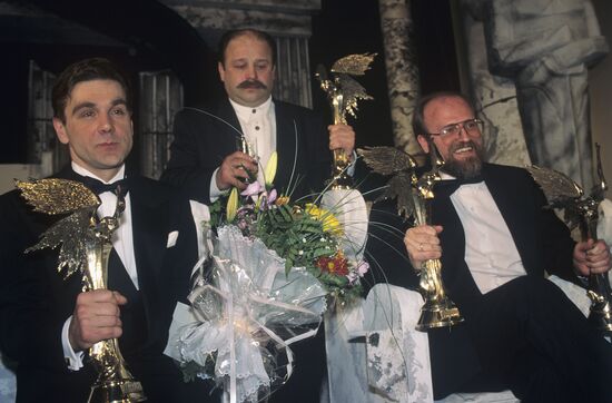 1993 Nika Aawrd-holders