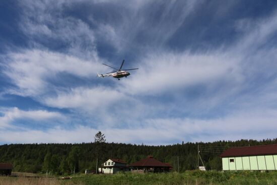 Searching for missing teenagers on Lake Ladoga