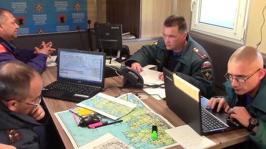 Searching for missing teenagers on Lake Ladoga