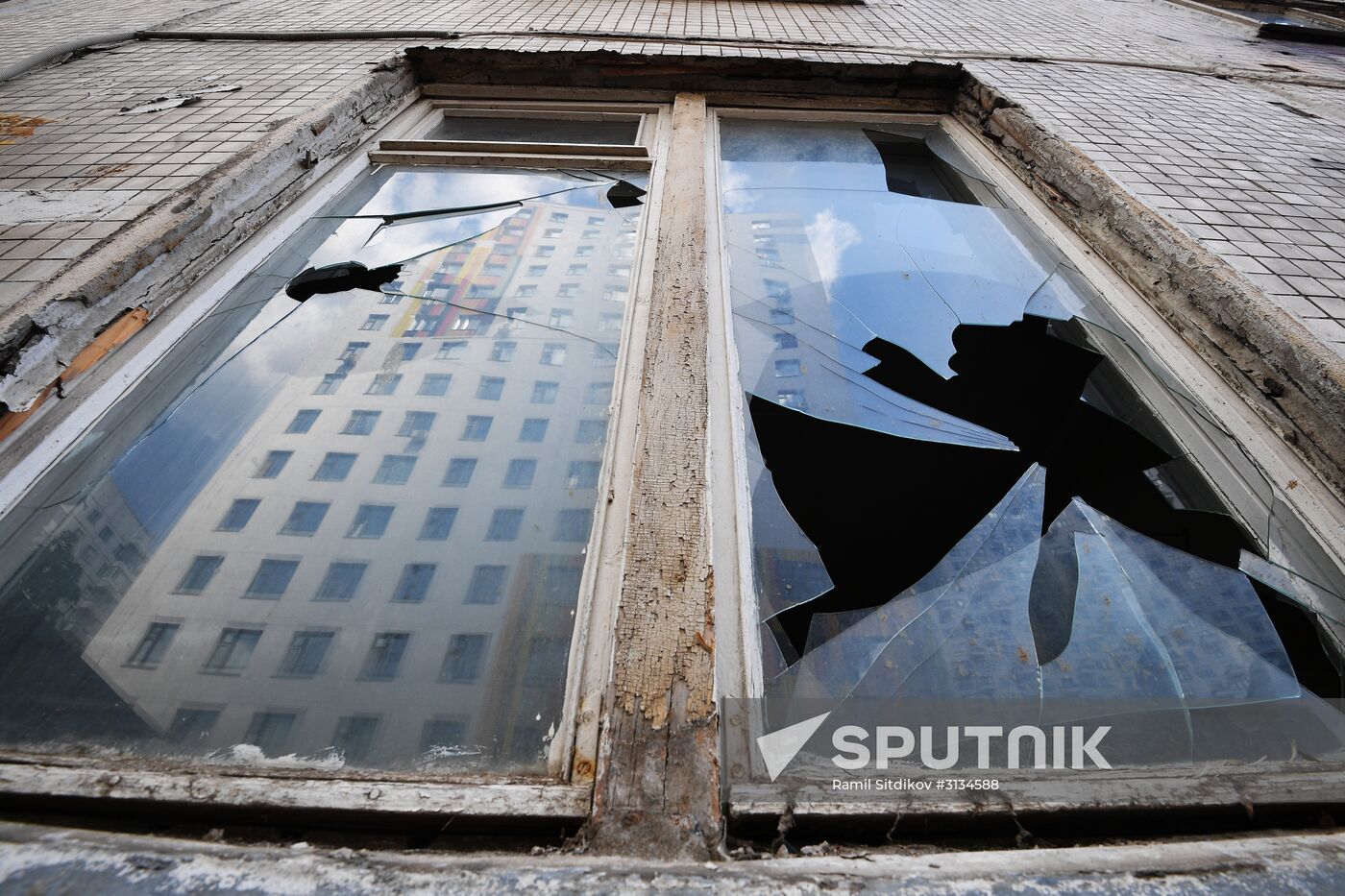 Demolition of Moscow's last K-7 series five-story building