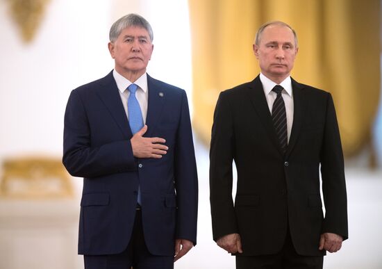 Vladimir Putin holds talks with President of Kyrgyzstan Almazbek Atambayev