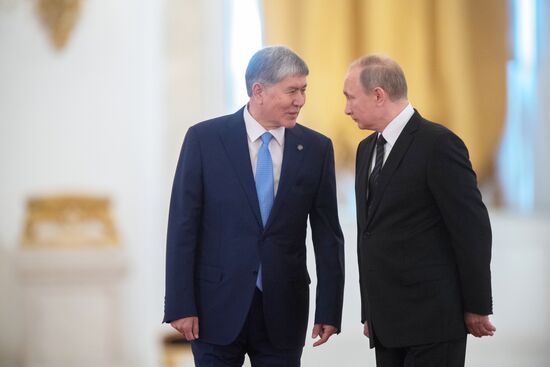 Vladimir Putin holds talks with President of Kyrgyzstan Almazbek Atambayev