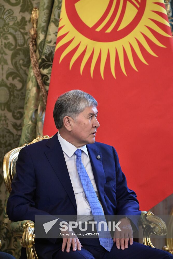 Vladimir Putin holds talks with President of Kyrgyzstan Almazbek Atambayev