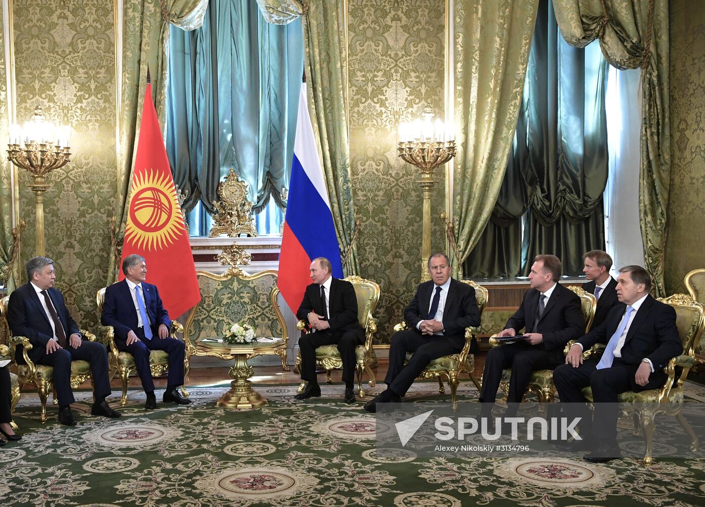 Vladimir Putin holds talks with President of Kyrgyzstan Almazbek Atambayev