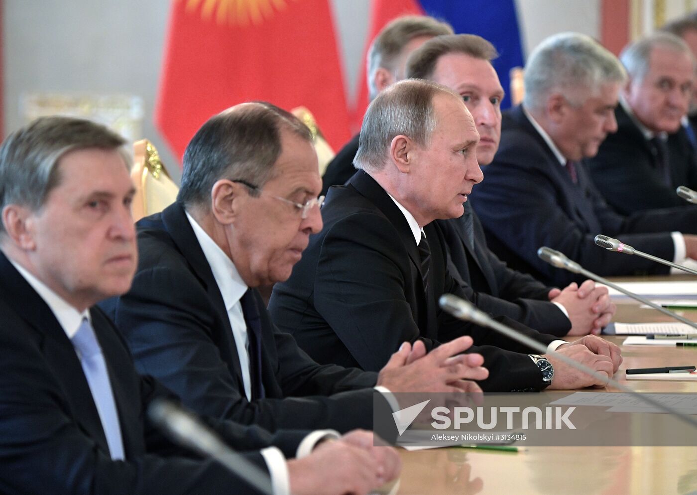 Vladimir Putin holds talks with President of Kyrgyzstan Almazbek Atambayev