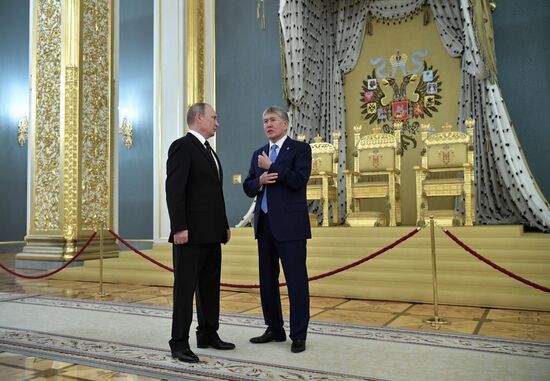 Vladimir Putin holds talks with President of Kyrgyzstan Almazbek Atambayev