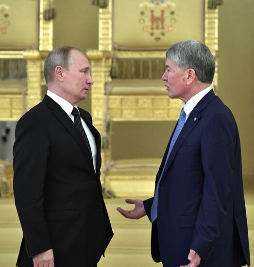 Vladimir Putin holds talks with President of Kyrgyzstan Almazbek Atambayev