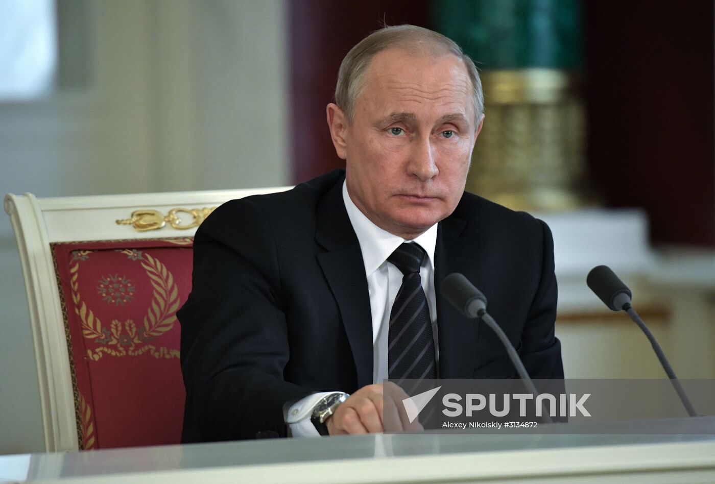 Vladimir Putin holds talks with President of Kyrgyzstan Almazbek Atambayev