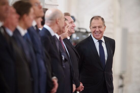 Vladimir Putin holds talks with President of Kyrgyzstan Almazbek Atambayev