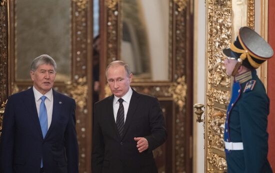 Vladimir Putin holds talks with President of Kyrgyzstan Almazbek Atambayev