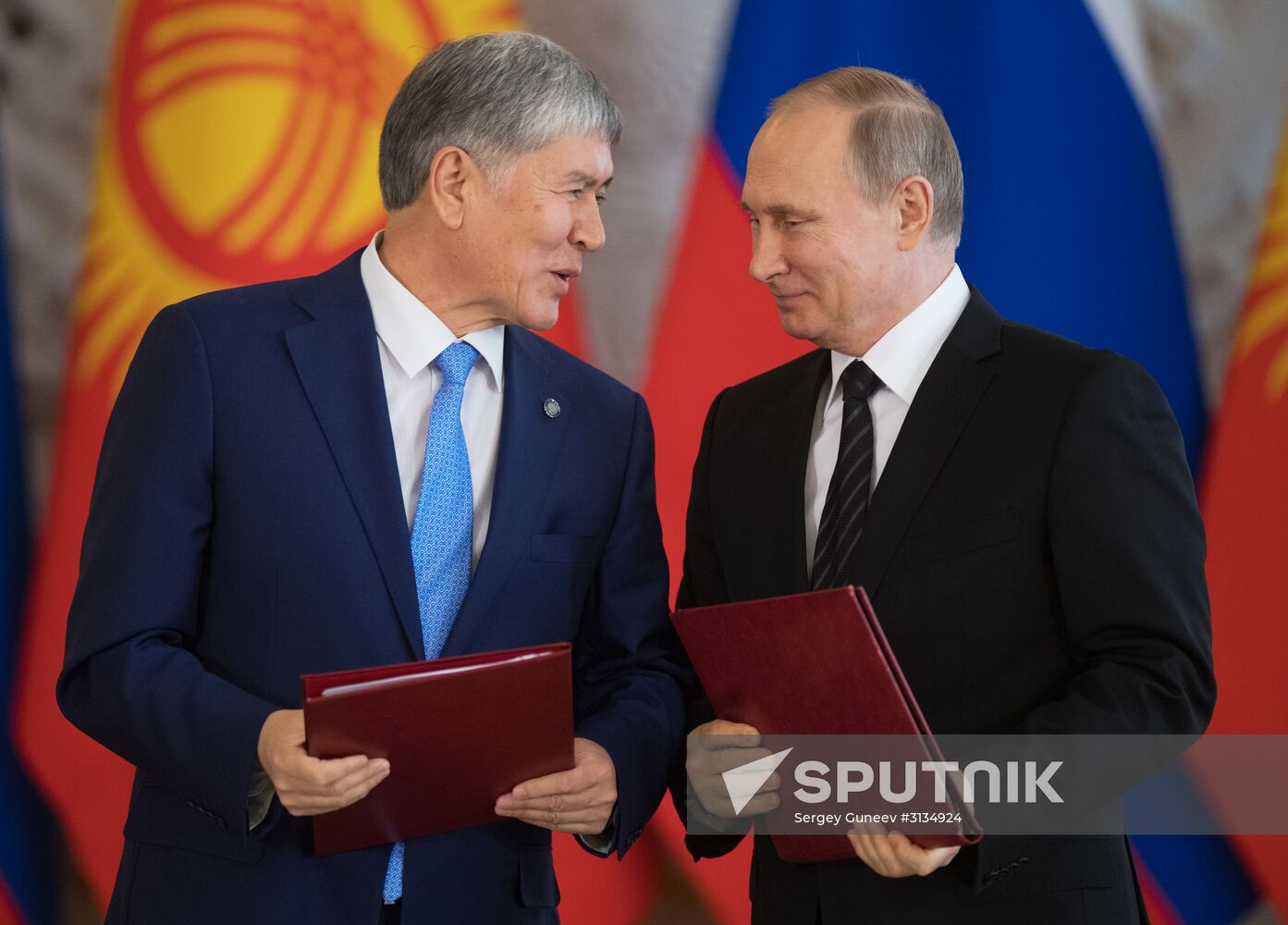 Vladimir Putin holds talks with President of Kyrgyzstan Almazbek Atambayev