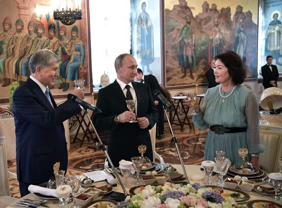 Vladimir Putin holds talks with President of Kyrgyzstan Almazbek Atambayev