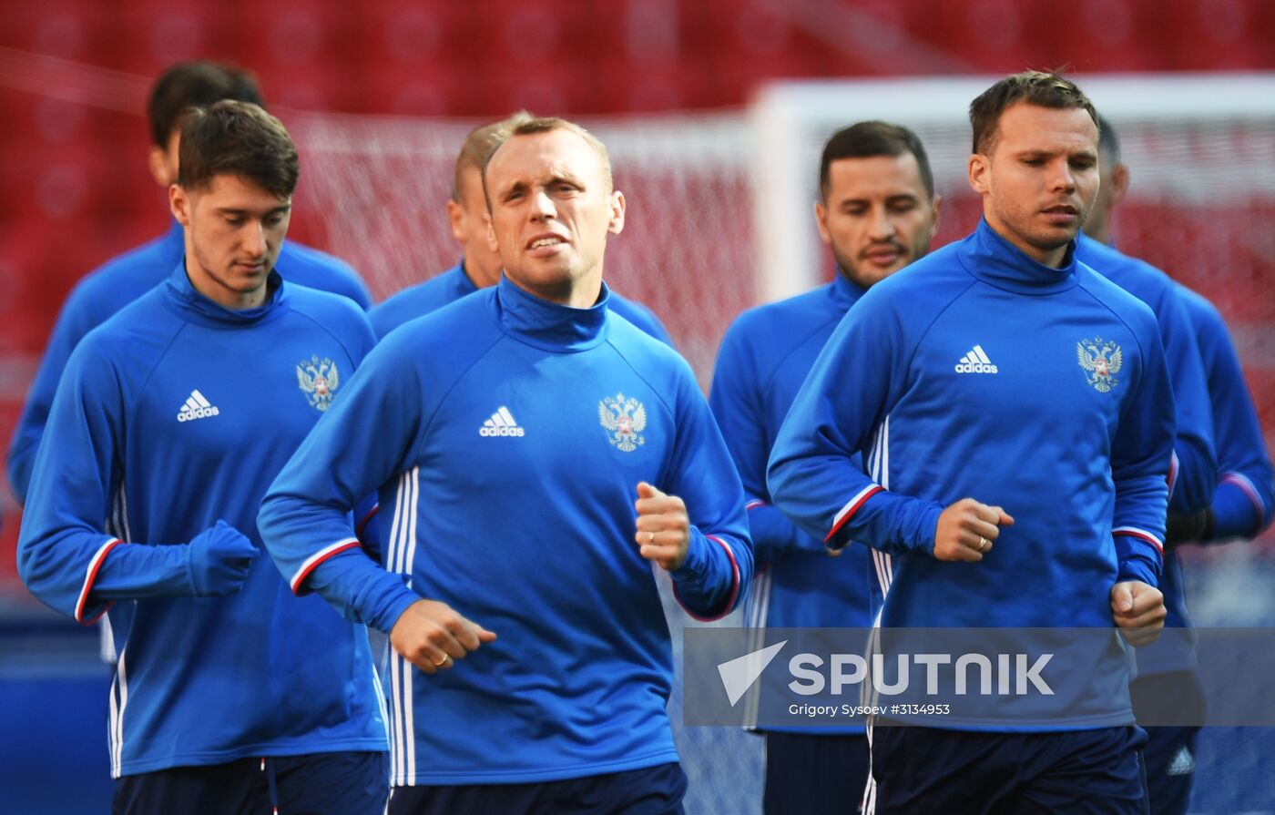 Football. 2017 FIFA Confederations Cup. Training session of Russia's national team