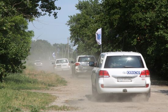 OSCE SMM Principal Deputy Chief Monitor Alexander Hug vists Donbass