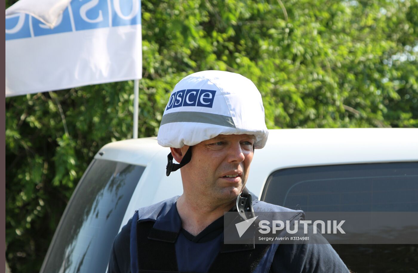 OSCE SMM Principal Deputy Chief Monitor Alexander Hug visits Donbass