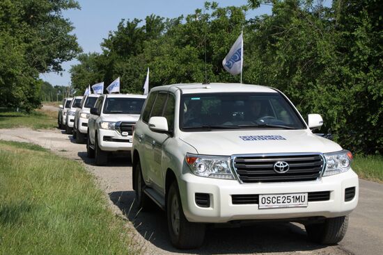 OSCE SMM Principal Deputy Chief Monitor Alexander Hug vists Donbass