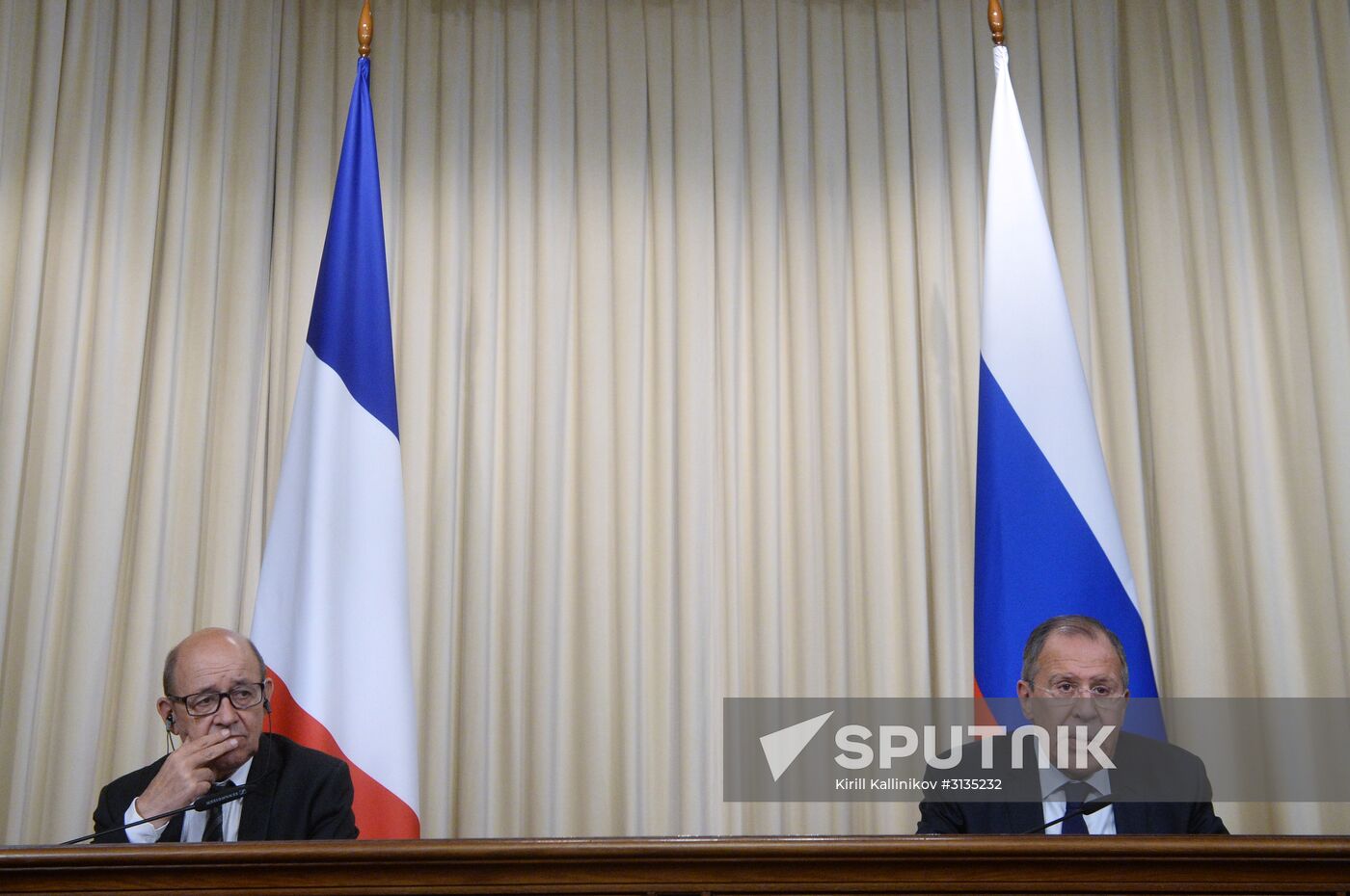 Foreign Ministers of Russia, France meet
